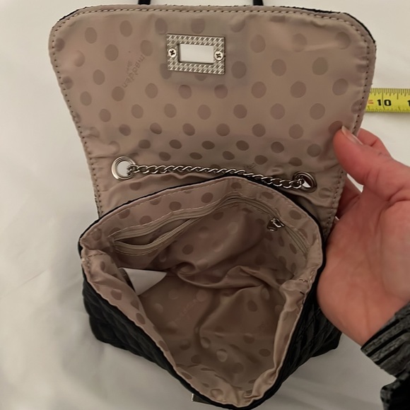 Small, black, sparkly handbag - Picture 3 of 5